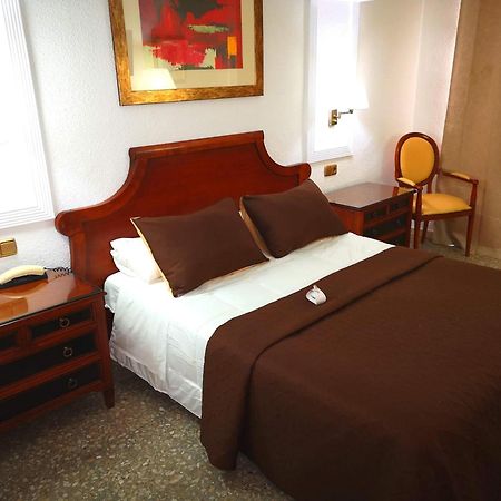 Hotel Polamar Santa Pola Ngoại thất bức ảnh